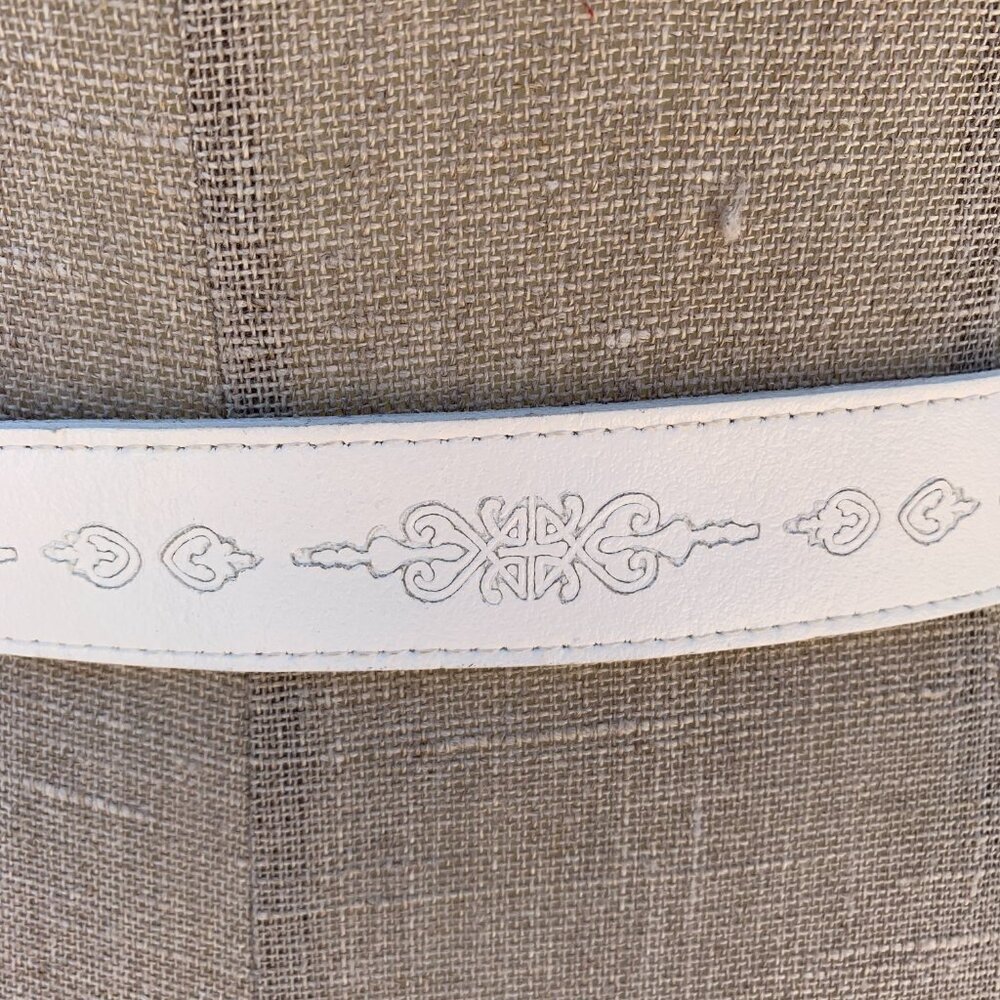 Vintage 80s 90s Vermillion White Leather Western Southwestern Boho Belt - Picture 6 of 12